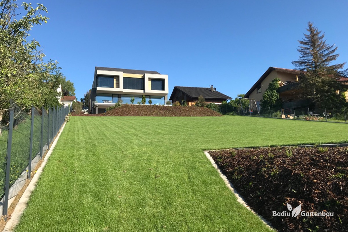 Rollrasen Aichwald – Badiu Gartenbau